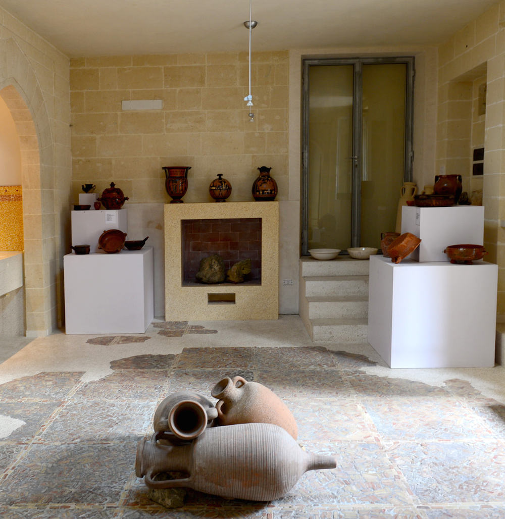 ceramiche-argilla-rossa-manufatti-casa-vestita-grottaglie-rsibilano-14