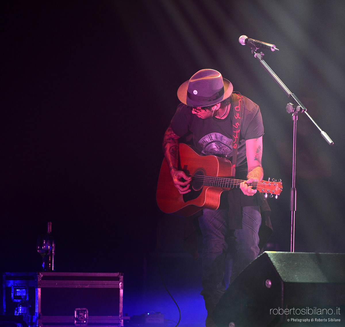 Concerto Fabrizio Moro Bari - Teatro Palazzo