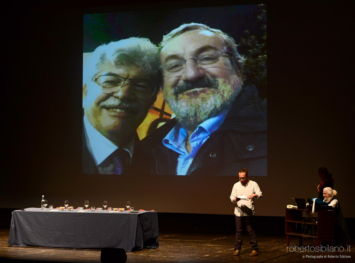 Satira politica di Pinuccio - Showville a Bari